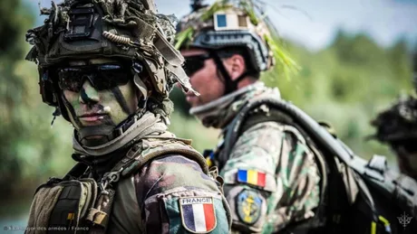 Soldați francezi pregătiți pentru misiuni de securitate în Arabia Saudită.