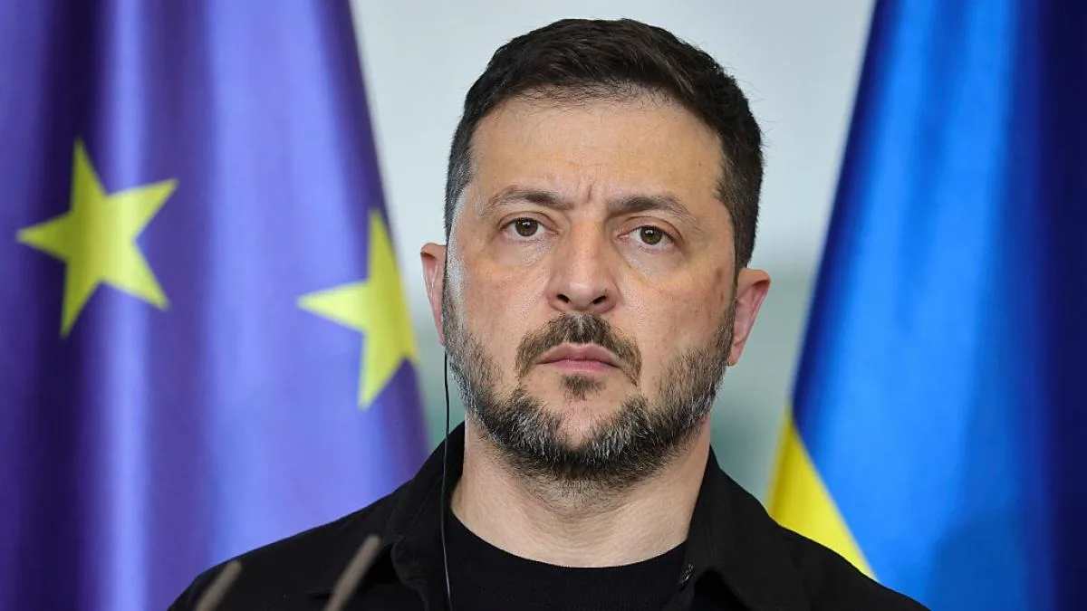 Ambasadorul ucrainean la NATO discută despre sprijinul financiar pentru arme.