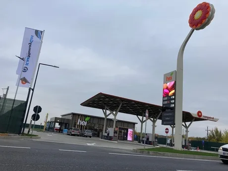 Stație Rompetrol cu prețuri ajustate pentru benzină și motorină