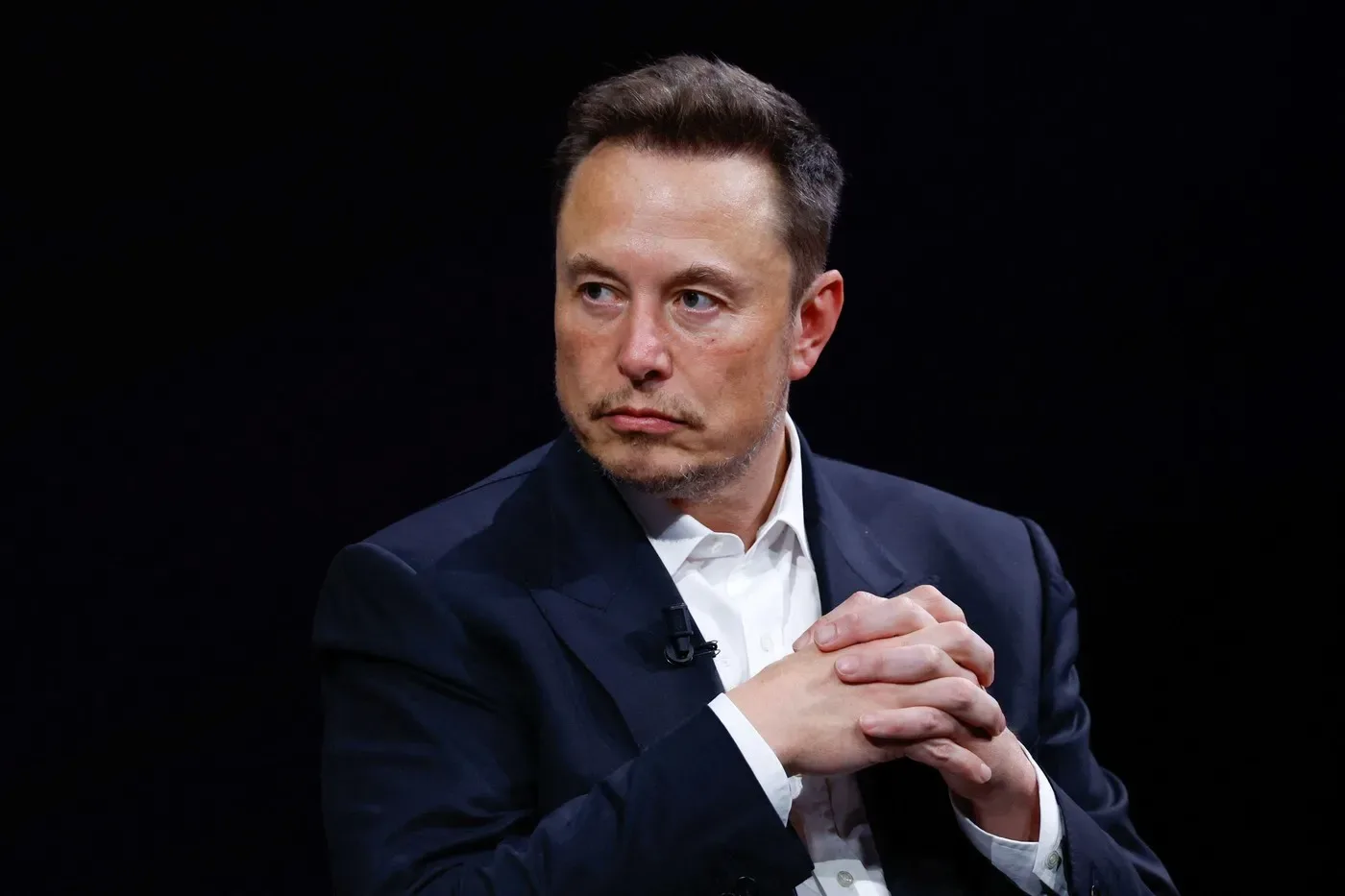 Elon Musk discutând despre viitorul SpaceX și provocările financiare.