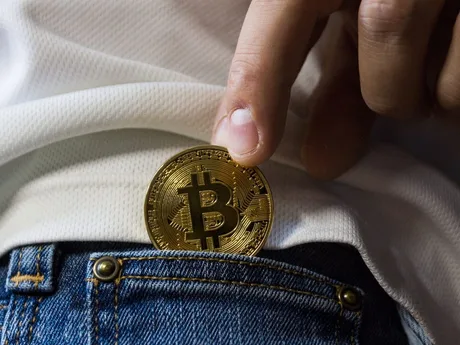 Bitcoin devine o opțiune preferată în fața aurului în vremuri de incertitudine.
