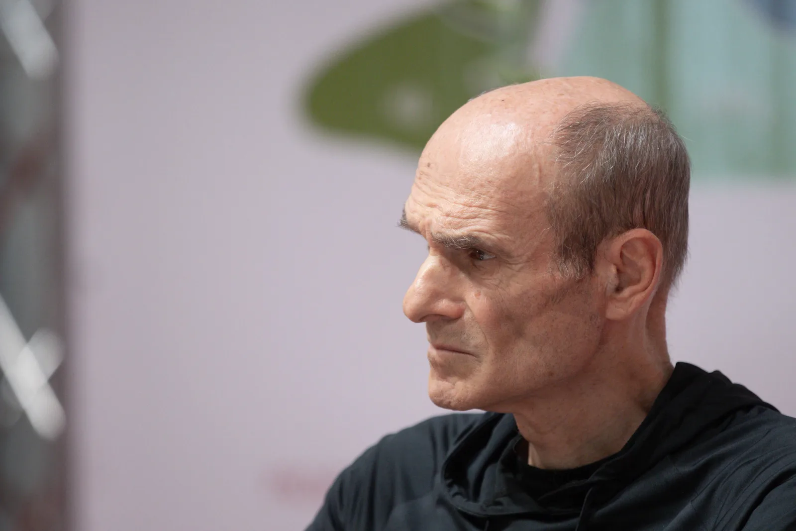 Cristian Tudor Popescu discută despre candidatul Nicușor Dan și implicațiile politice.