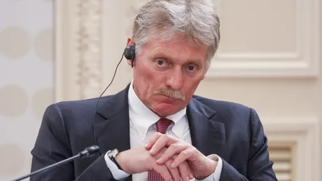 Dmitri Peskov, purtător de cuvânt al Kremlinului, în timpul unei întâlniri oficiale.
