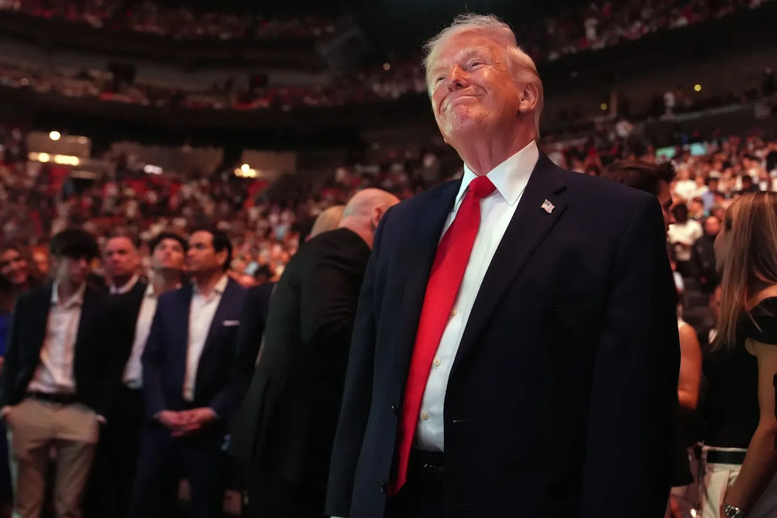 Traderii speculează pe piețe înainte de anunțurile lui Trump.
