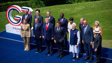 Reuniune G7 la Evian-les-Bains, lideri globali discutând despre AI și suveranitate.