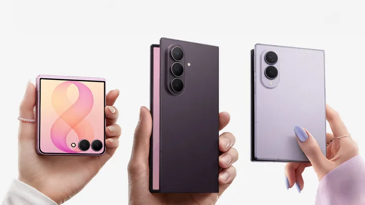 Noile telefoane pliabile Galaxy Z cu design modern și funcții AI avansate.