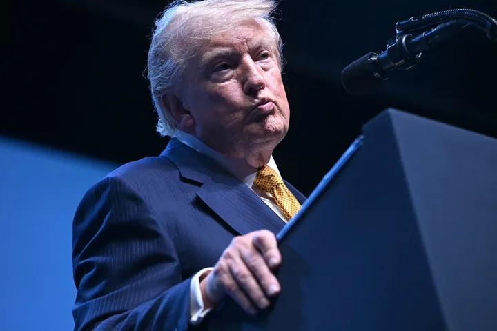 Donald Trump critică posturile ABC și NBC pentru netransmiterea discursului său.