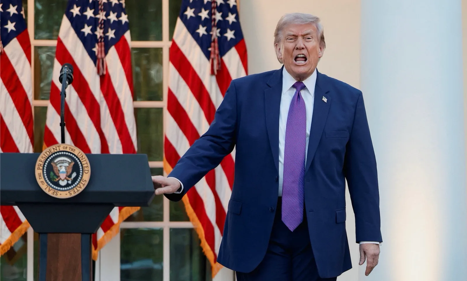 Donald Trump vorbește despre amenințările la adresa Iranului în contextul negocierilor.