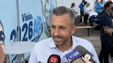 Ulrich Siegmund, candidatul AfD, discutând despre alegerile regionale.