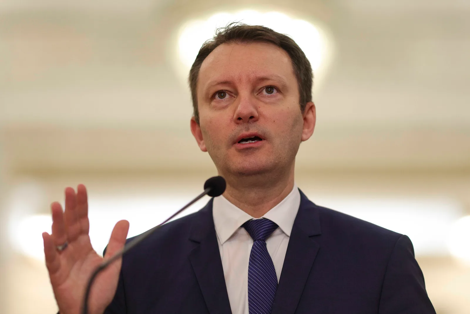 Siegfried Mureșan discută despre măsuri economice pentru 2027.