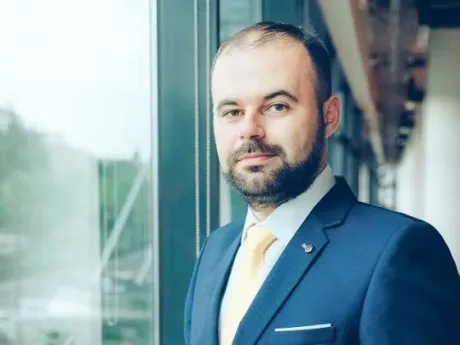 Cristian Popa discută despre aderarea României la euro și consolidarea fiscală.