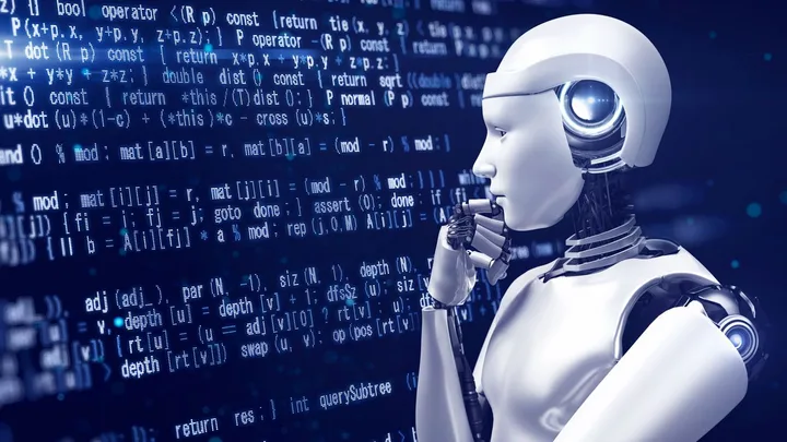 Un robot analizând coduri pe un fundal digital complex.
