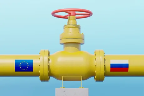Conductă de gaz cu simboluri ale Uniunii Europene și Rusiei.