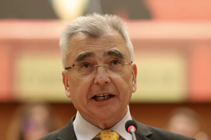 Petrișor Peiu discutând despre negocierile politice și viitorul Guvern.