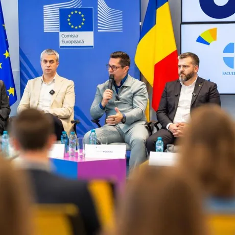 Discuții despre reglementările AI la conferința din București, cu participanți din diverse domenii.