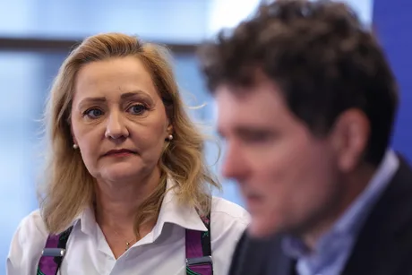 Elena Lasconi discută despre responsabilitatea președintelui și riscurile demiterii.
