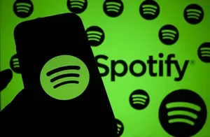 Logo Spotify pe fundal verde, simbolizând inovațiile platformei audio.