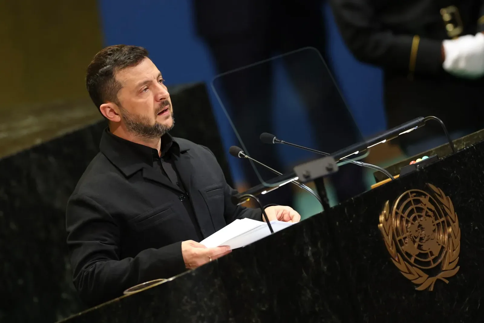 Zelenski vorbește despre atacurile ucrainene asupra logisticii ruse în Crimeea.
