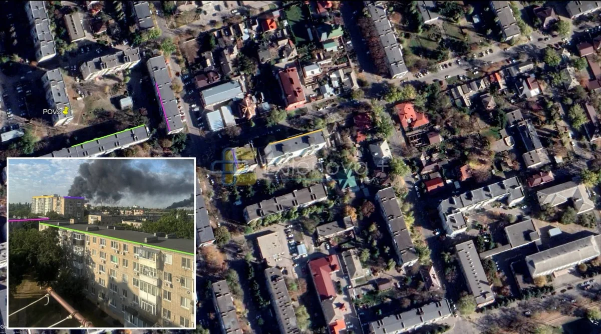 Incendiu vizibil deasupra unei zone urbane din Rusia, cu clădiri în fundal.