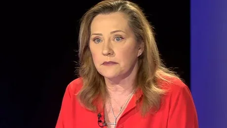 Elena Lasconi discută despre alegeri anticipate și impactul asupra guvernării.