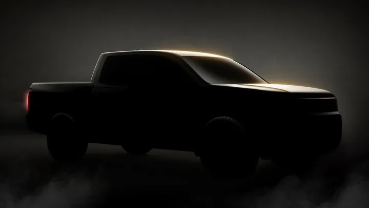 Silueta unui pickup Honda Ridgeline viitor, cu design pătrățos și linii robuste.