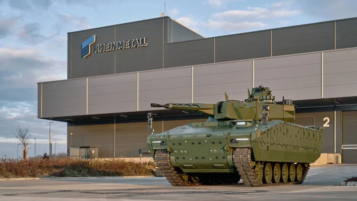 Vehicul militar modern Rheinmetall, pregătit pentru apărare națională.