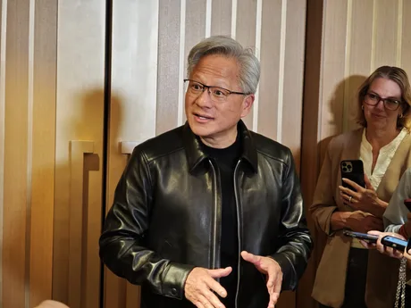 NVIDIA își dezvoltă strategia pentru cererea de GPU-uri prin investiții semnificative.