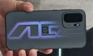 Designul spatelui smartphone-ului OnePlus Ace 6 Ultra, cu detalii inovatoare.