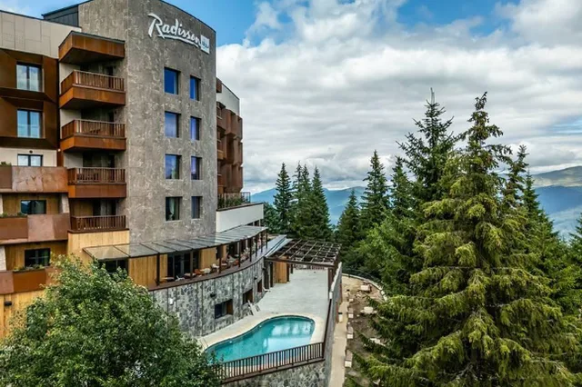 Hotel Radisson Blu la Cota 1.400, amplasat într-o clădire istorică din Sinaia.
