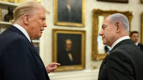 Donald Trump și Benjamin Netanyahu discutând despre planul de pace pentru Gaza.