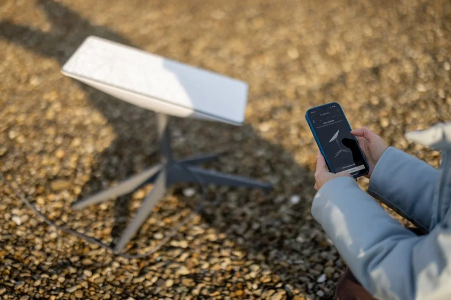 Dispozitiv Starlink utilizat pentru controlul dronelor în Ucraina.