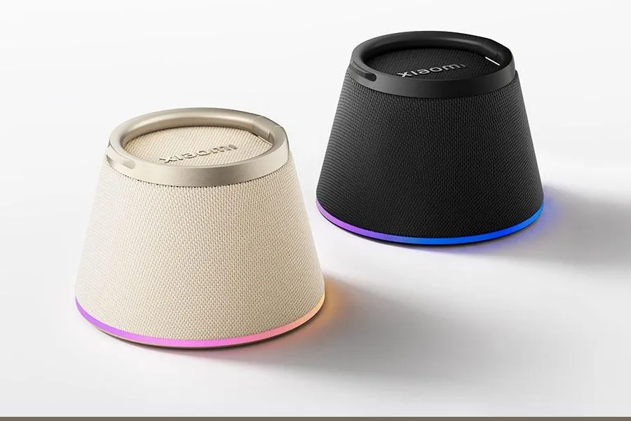 Difuzor Bluetooth magnetic Xiaomi, compact și versatil pentru telefon.