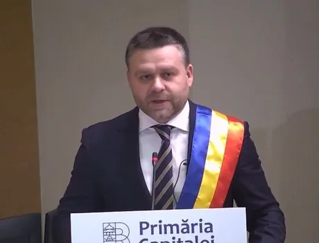 Primarul Capitalei discutând despre problemele Bucureștiului.