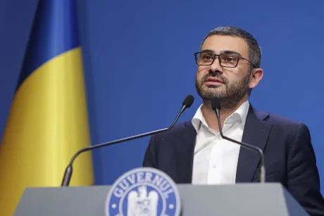 Ministrul Muncii discutând despre piața muncii din România.
