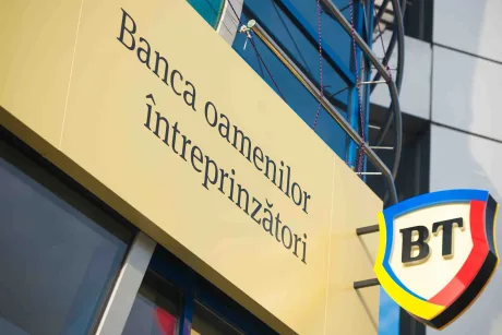 Informații despre programul Băncii Transilvania în perioada Paștelui.