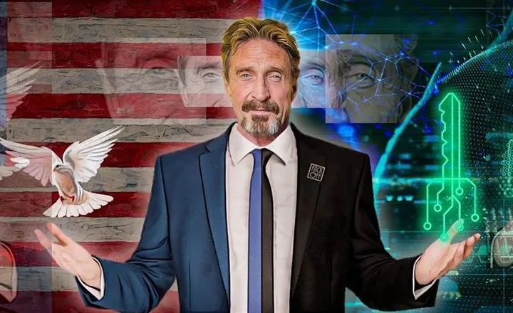 John McAfee discută despre riscurile smartphone-urilor în privința intimității utilizatorilor.