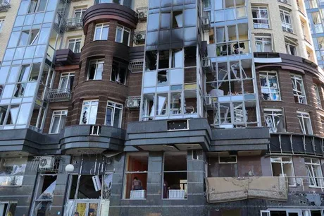 Autoritățile ruse raportează un atac masiv cu drone ucrainene asupra Belgorodului - doi morți și 13 răniți, cu pagube la locuințe și clădiri comerciale