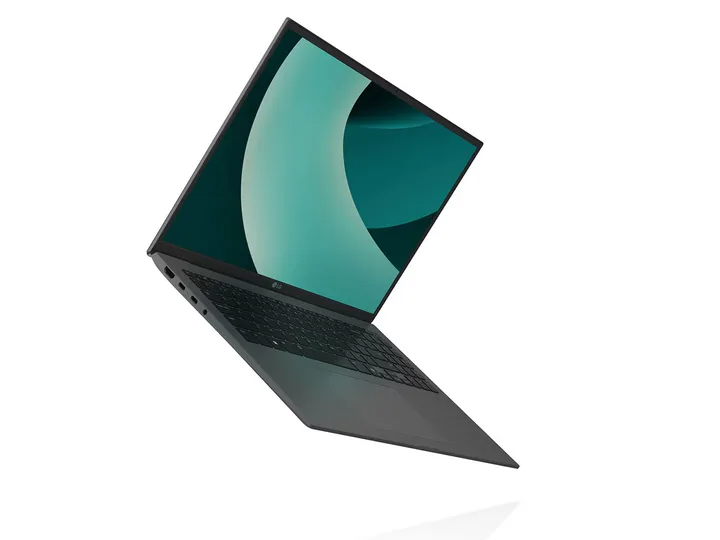 Laptopul LG Gram 16 (2026) cu autonomie mare și design subțire.