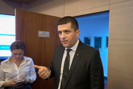 Radu Miruță discută despre selecția conducerilor la companiile de transport.