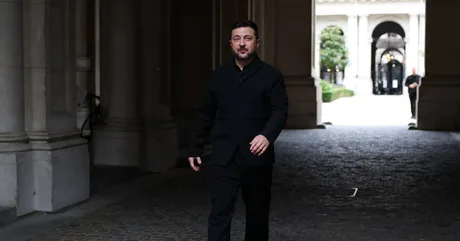 Volodimir Zelenski discutând despre negocierile de pace cu emisarii americani.
