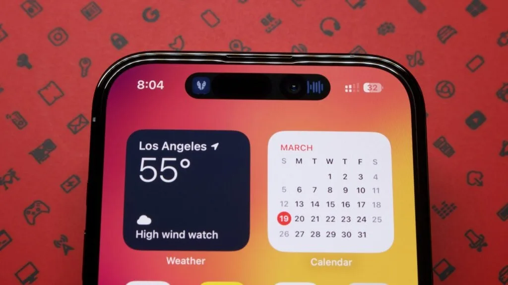 Dynamic Island pe iPhone 18 Pro rămâne din cauza provocărilor tehnologiei sub ecran.