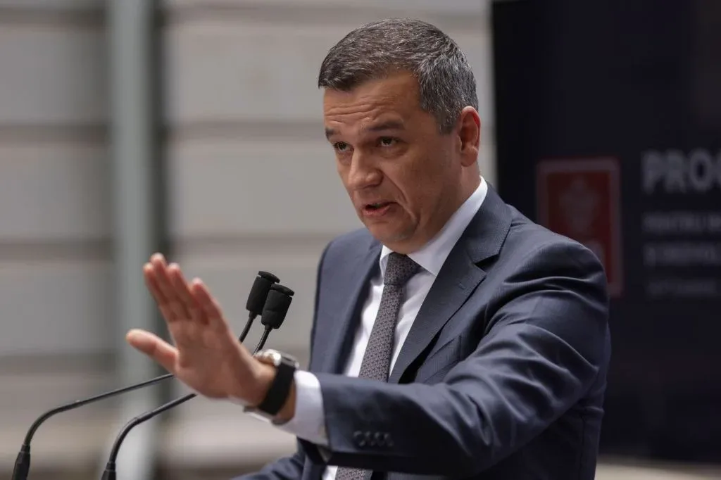Sorin Grindeanu discutând despre negocierile politice recente.