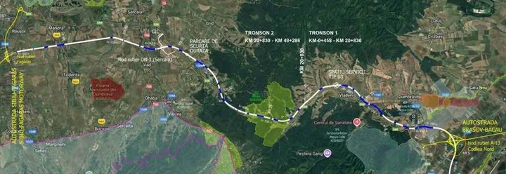 Harta traseului pentru Autostrada Brașov–Făgăraș, evidențiind nodurile rutiere și structurile planificate.