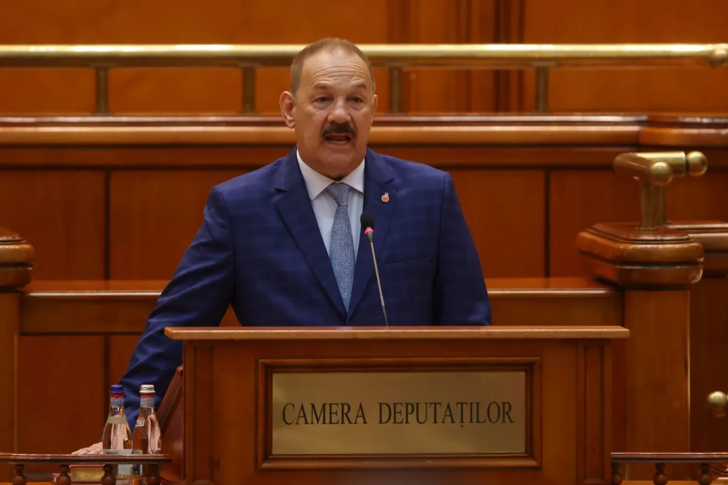Dorin Popa vorbește în Parlament despre suspendarea președintelui.