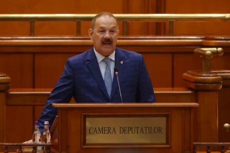 Dorin Popa vorbește în Parlament despre suspendarea președintelui.