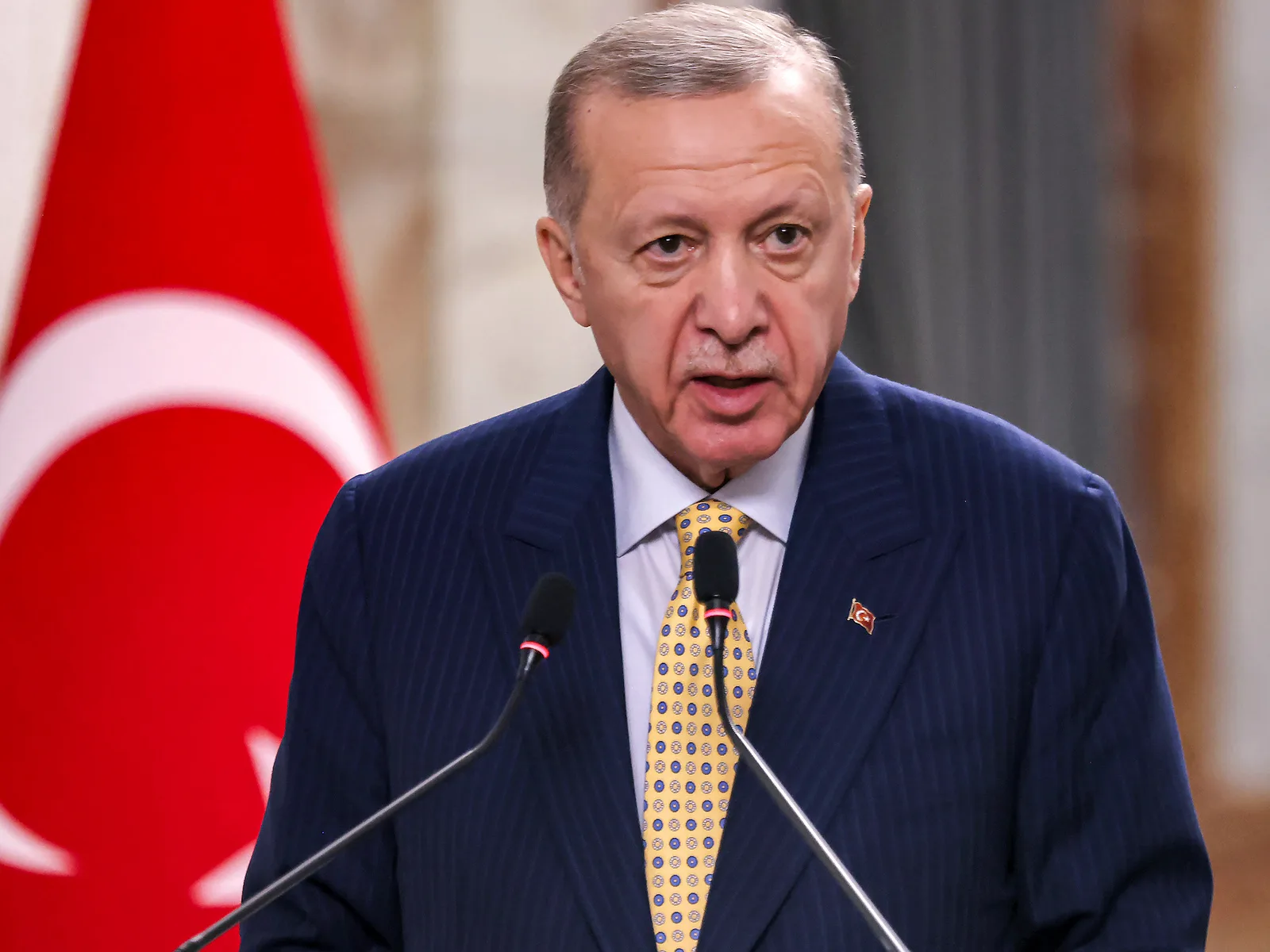Erdogan discută despre rolul Turciei în medierea tensiunilor internaționale.