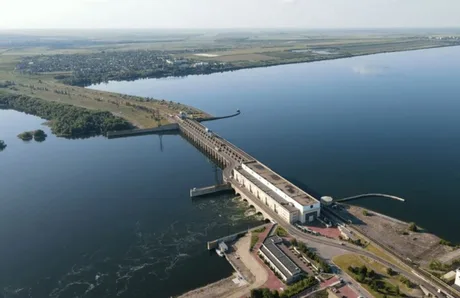 Podul de Sud din Kiev, esențial pentru transportul local.