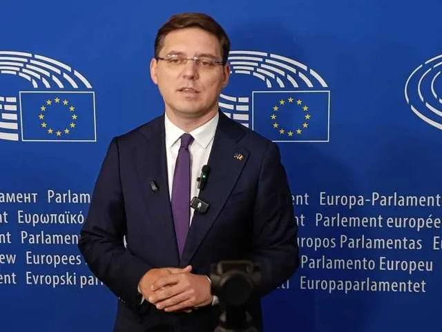 Victor Negrescu discută despre condițiile unei posibile colaborări politice.