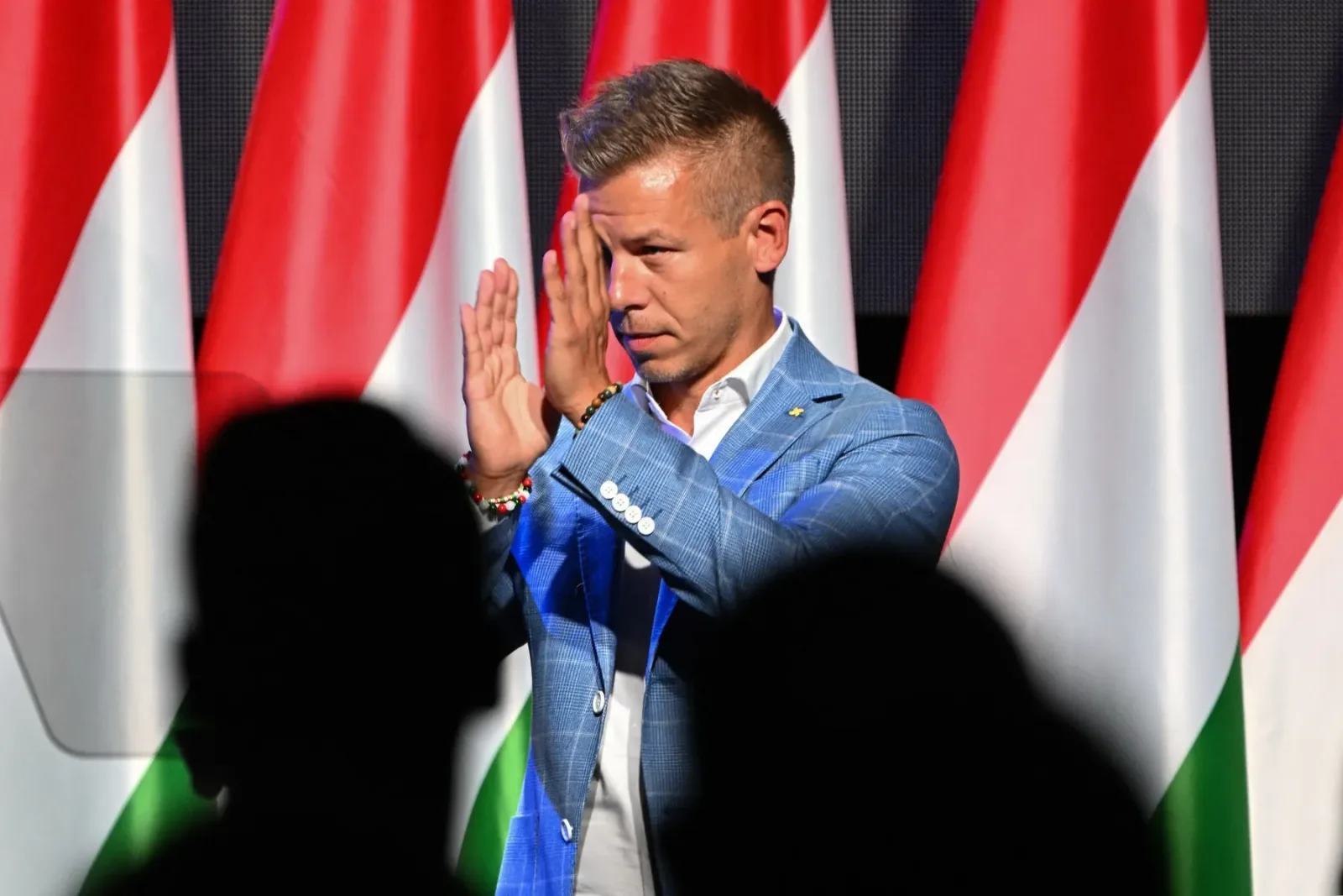 Peter Magyar anunță suspendarea mass-media de stat pentru reforme în Ungaria.