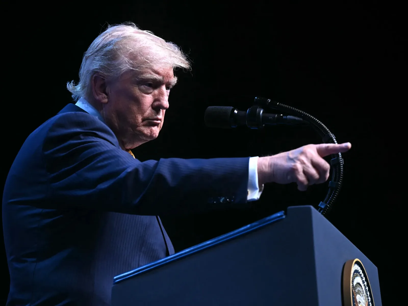 Donald Trump susține angajamentele NATO pentru apărarea Ucrainei.